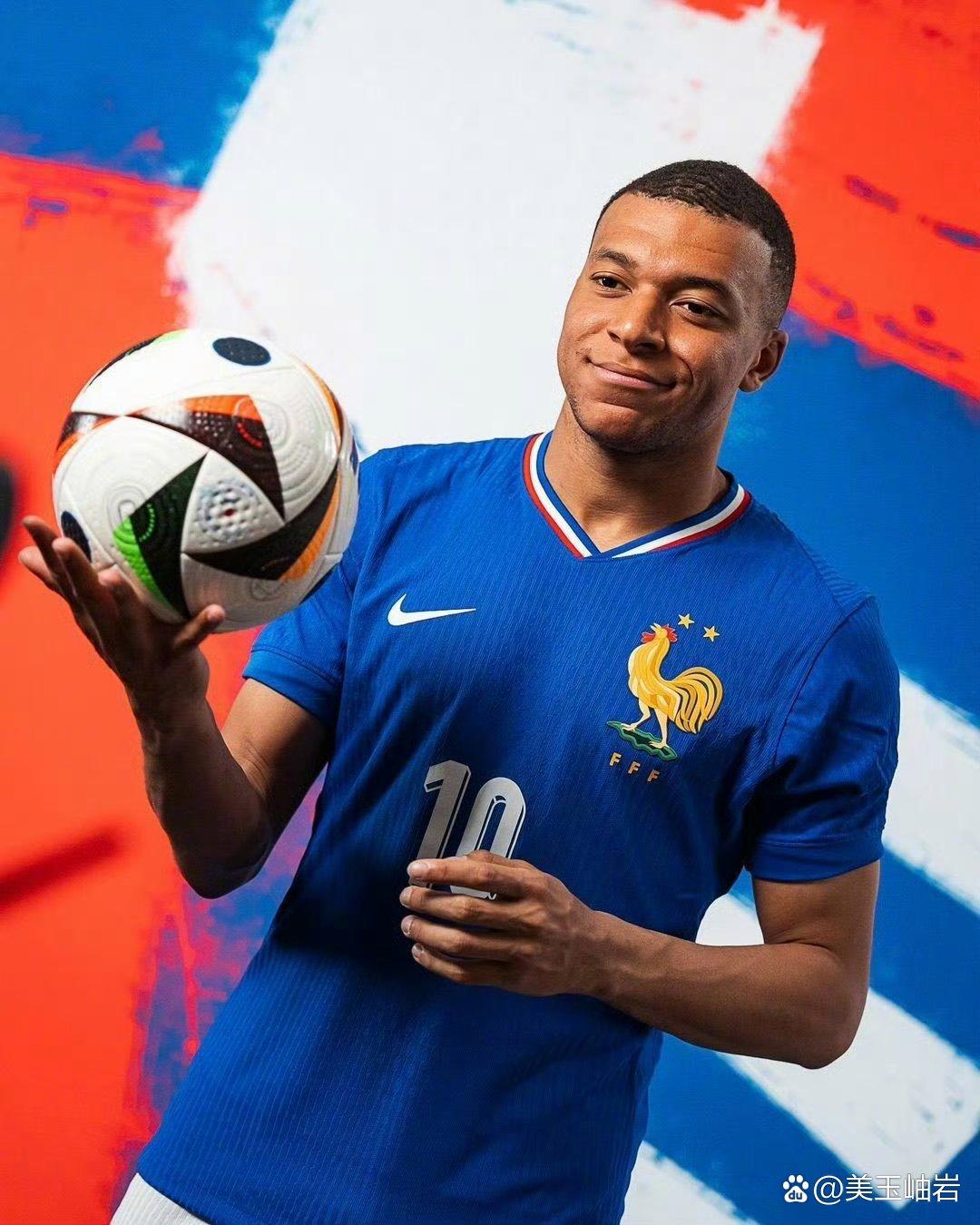 爱游戏登录注册通道姆巴佩在切尔西比赛中刷新纪录，晋级下一阶段引发热议！的简单介绍